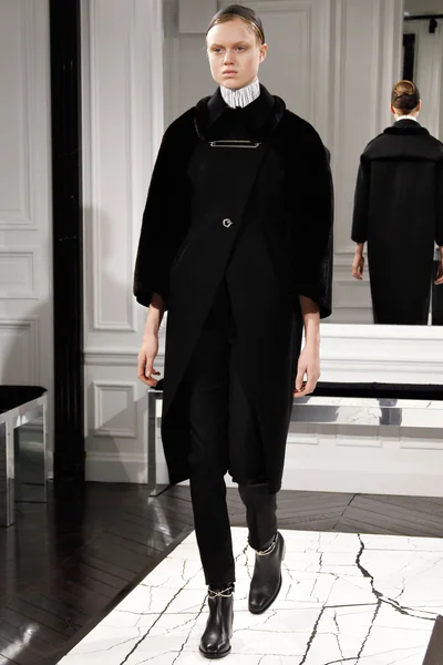 Look 1
